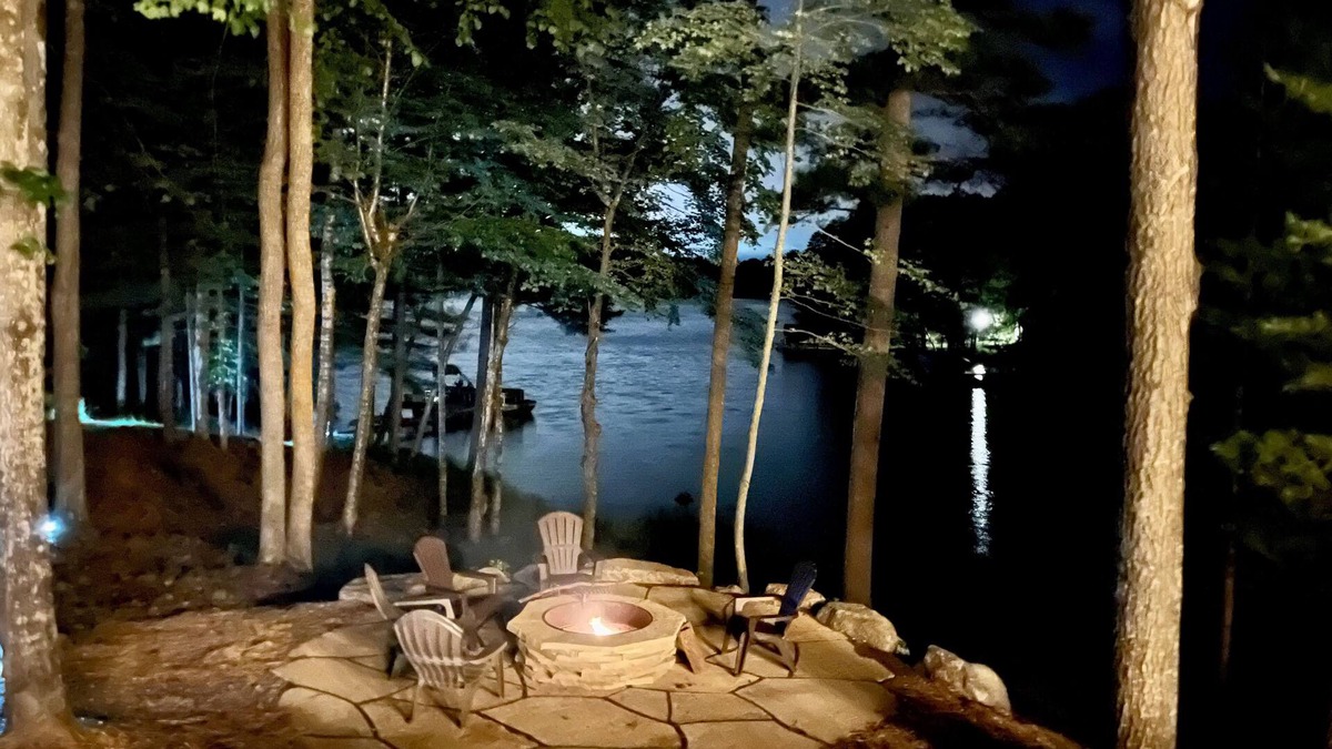 Minocqua House | Location, location. Home located on Lake Tomahawk- Minocqua Chain.
