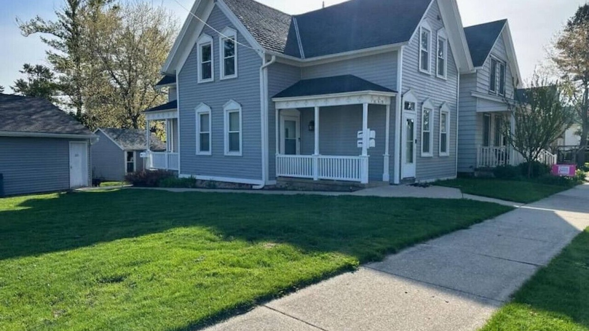 Cedarburg Apartment | Location, Location in cedarburg