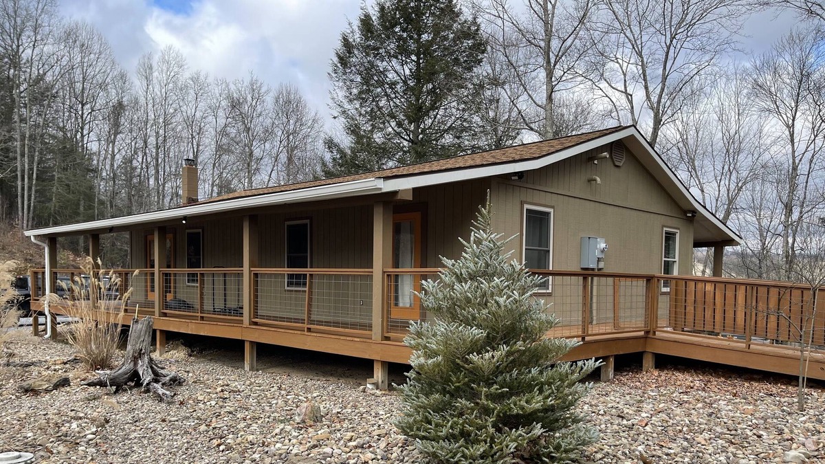 Flat Top House | Location! Location! Location!