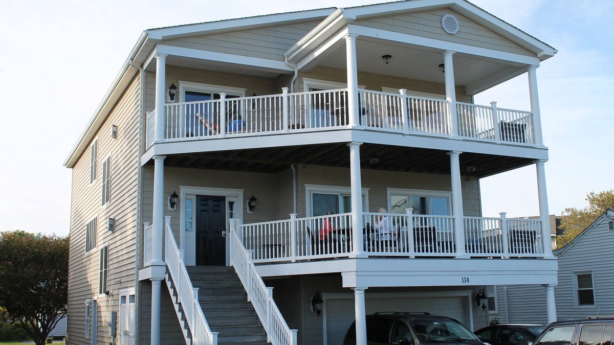 Dewey Beach House | Location, Location, Location! Immaculately Kept!