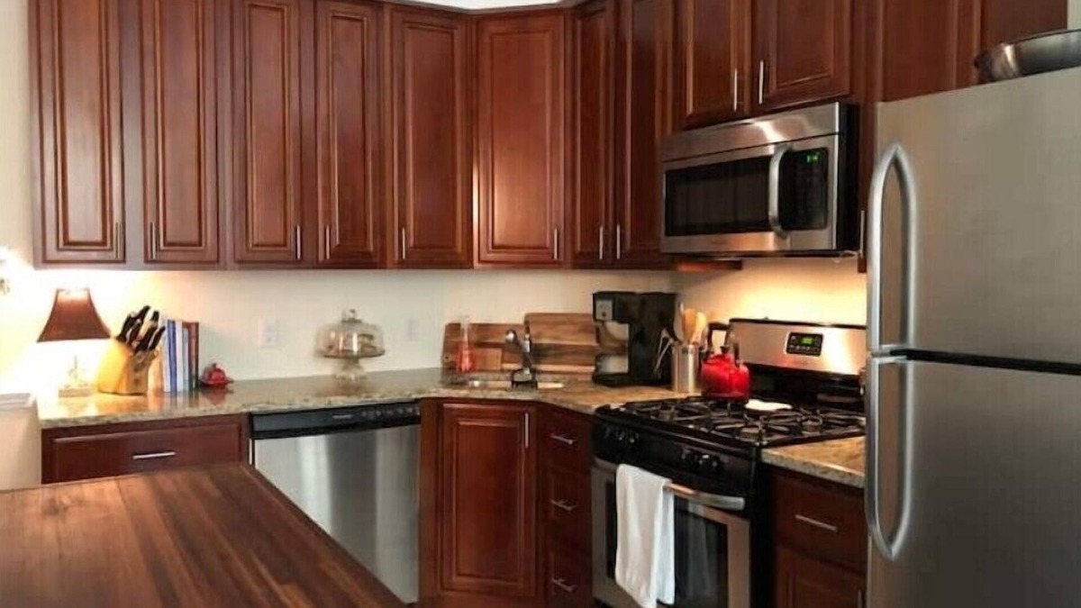 Morristown Apartment | Location! Location! Location!