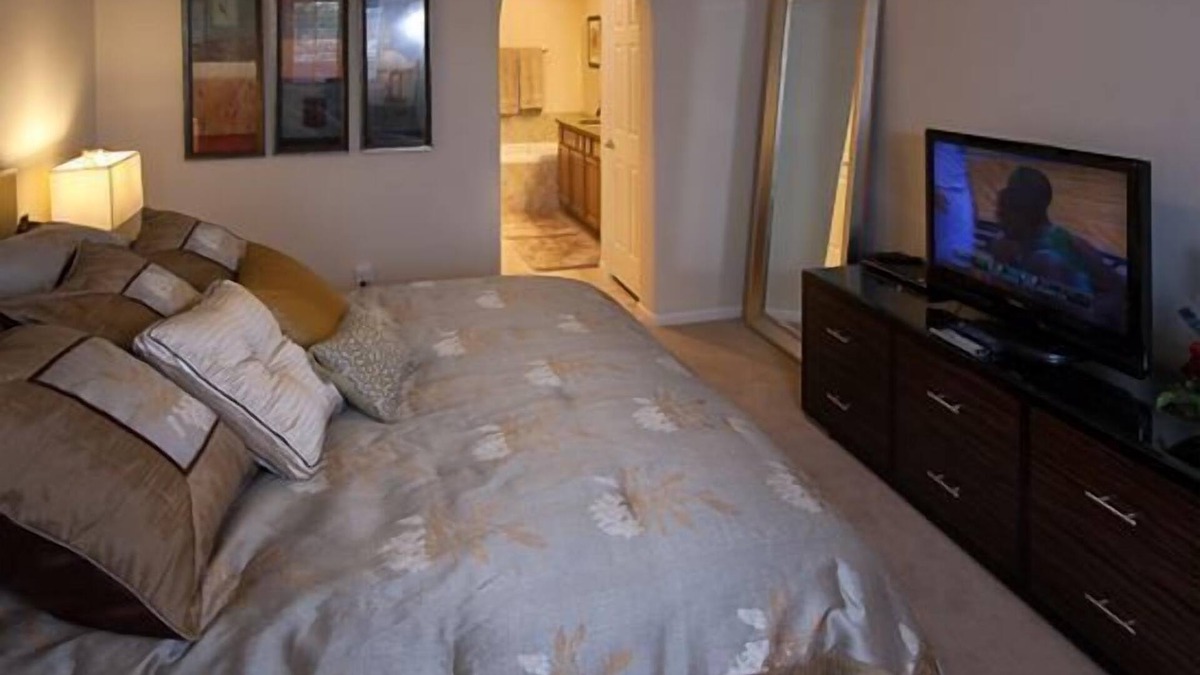 Desert Ridge Condo | Location, Location, Location - Golf, Shopping and the Mayo Clinic!