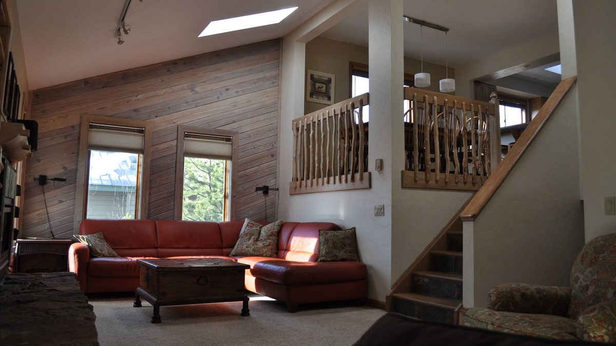 Frisco House | Location, Location.Meadow Creek is the Place to Be!