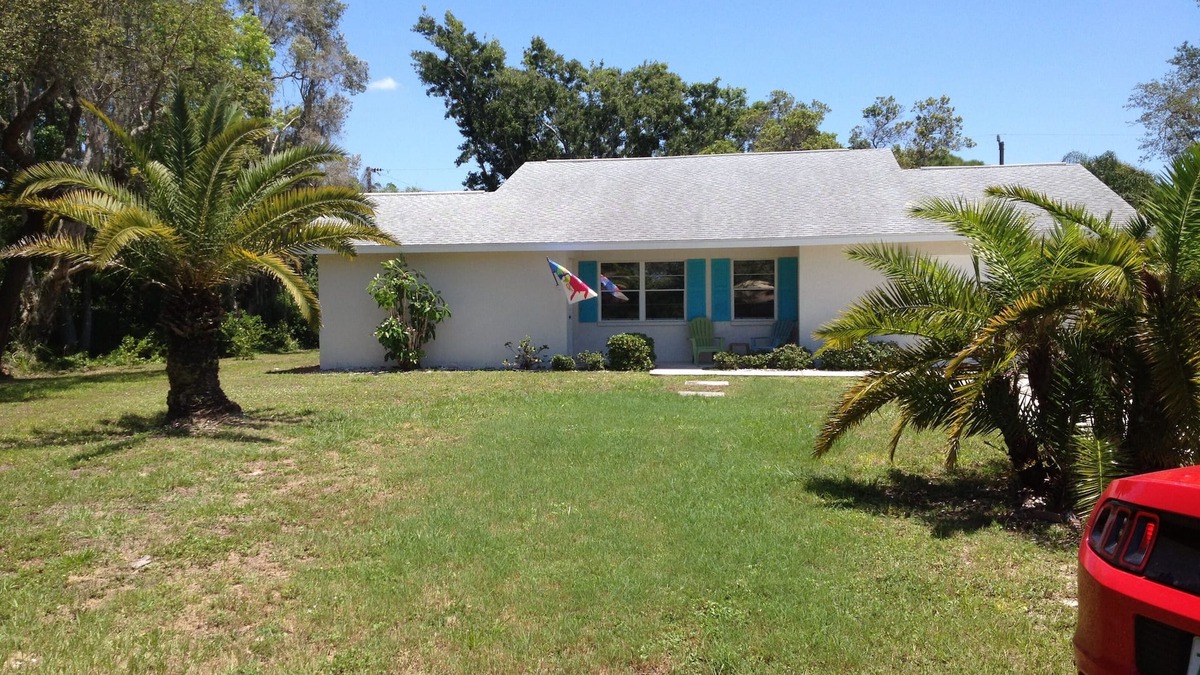 Laurel House | Location, Location- Walk to Nokomis Beach!
