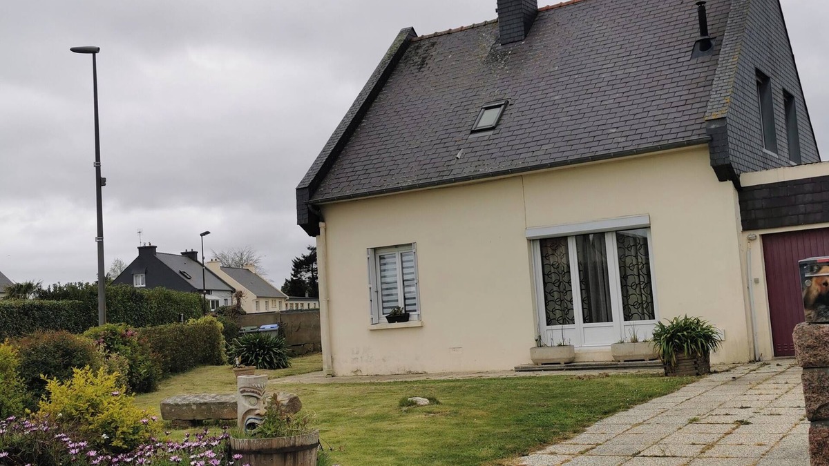 Rospez House | Location Maison Bien Située Avec Jardin Clos. Animaux de Compagnie Acceptés