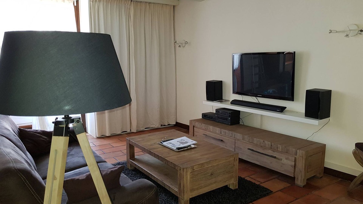 Mervent House | Location Mervent center bourg