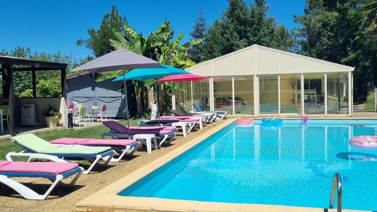 Pays-de-Belves House | Location Mobil Home AU Calme Proche DE Sarlat Avec Institut DE Beaute SPA