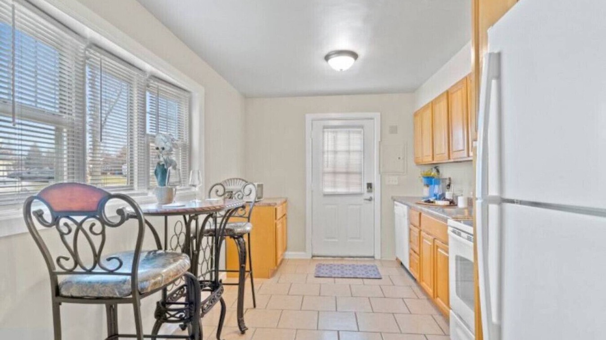 Morrisville House | LoCATION! Sesame Place/TCNJ/Princeton/New Hope