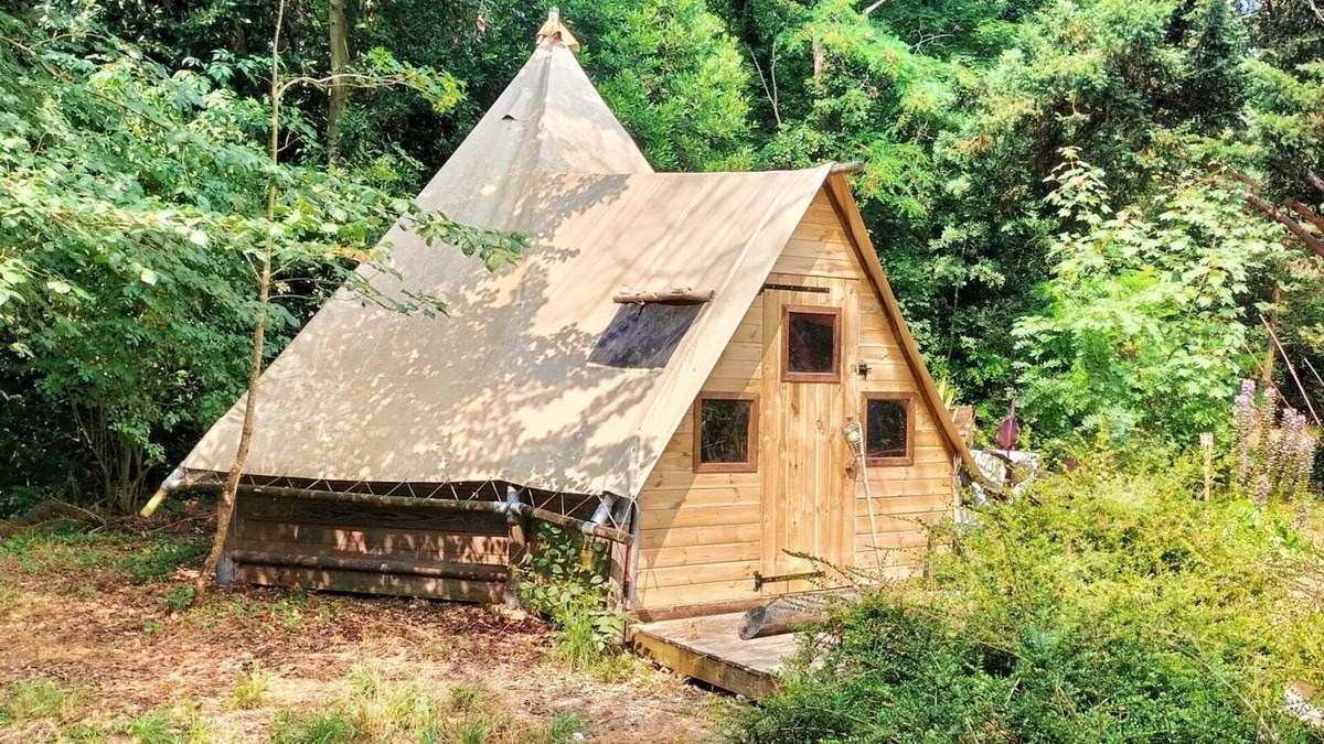Olonne-sur-Mer Cabin | Location Tipi en Forêt 5min des Plages