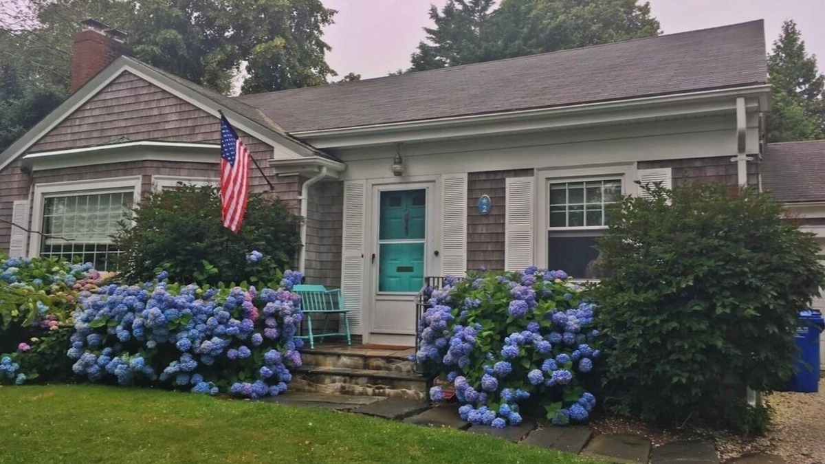 Cliff Walk House | Location! Walk to Beach/Downtown Newport Cottage