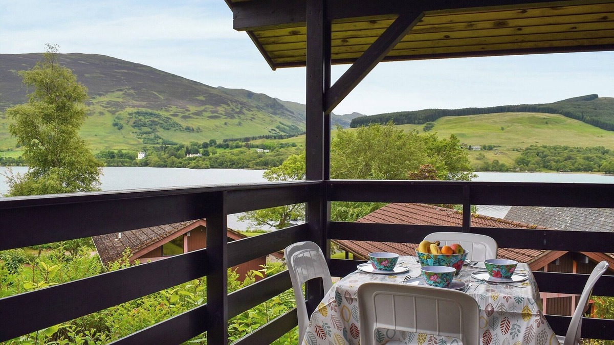 Lochearnhead Cottage | Loch Earn View Lodge