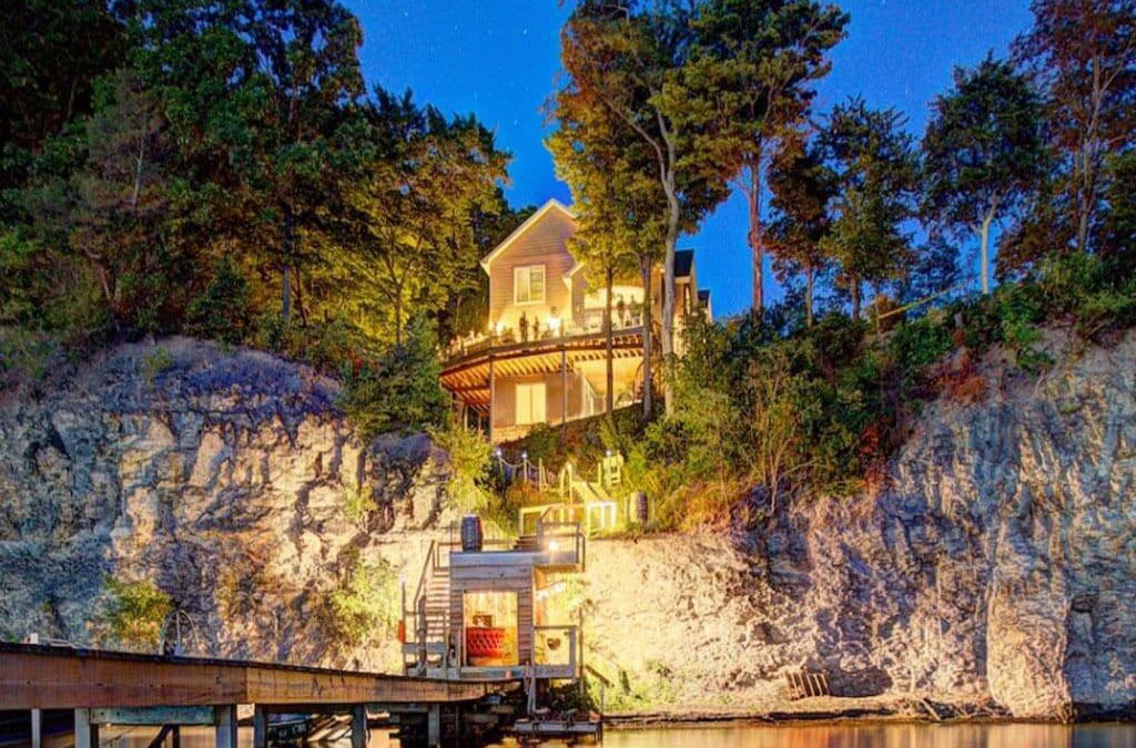 Teall Beach House | Locke's Glen on the Lake