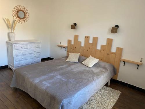 Ferrals-les-Corbieres House | Loctroi, Village house with patio