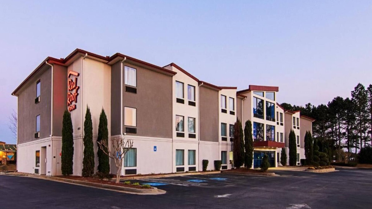 Locust Grove Hotel | Locust Grove Haven: FREE Parking, Pets Allowed! Near Clayton State University!