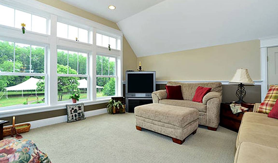 Ellwood City Cabin | Lodge ∙ 1 bedroom ∙ 6 guests