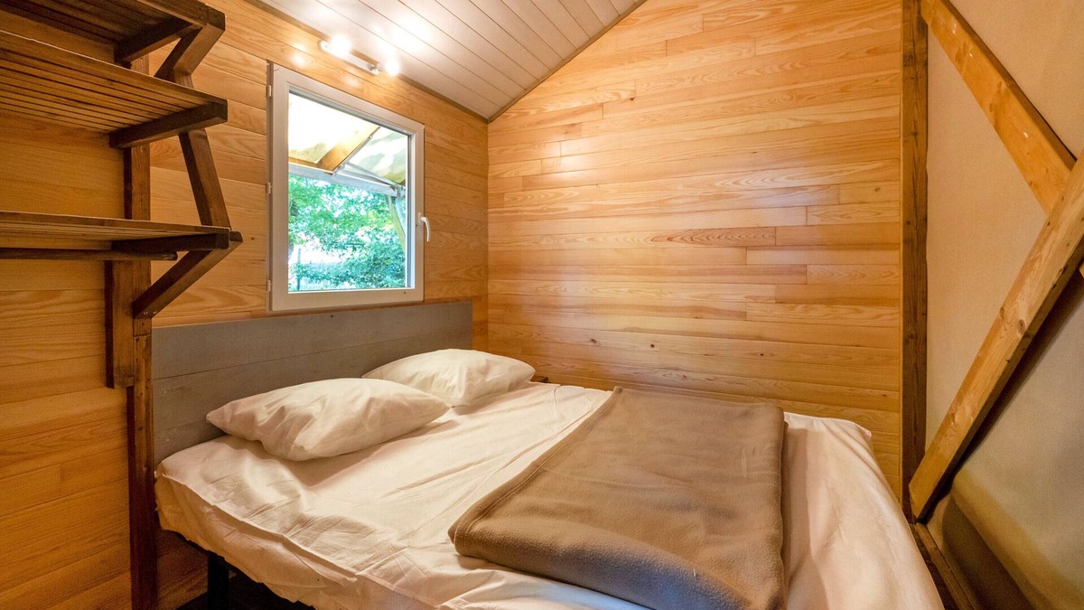 Lesperon RV Rental | 'Lodge 1' with Shared Pool, Terrace and Shared Garden