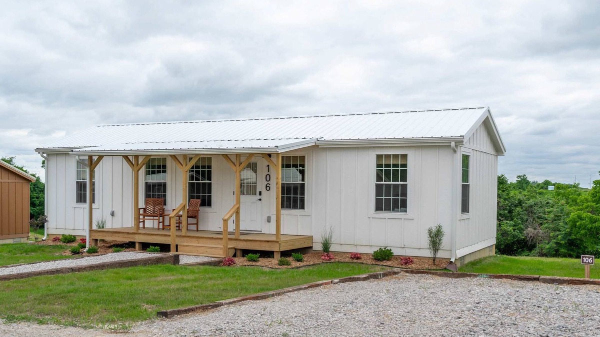 Williamstown Cabin | Lodge 106 at Eden Reserve—Safari Cabin Near Ark