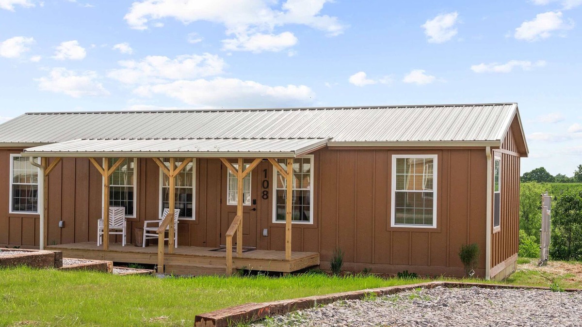 Williamstown Cabin | Lodge 108 at Eden Reserve—Safari Cabin Near Ark