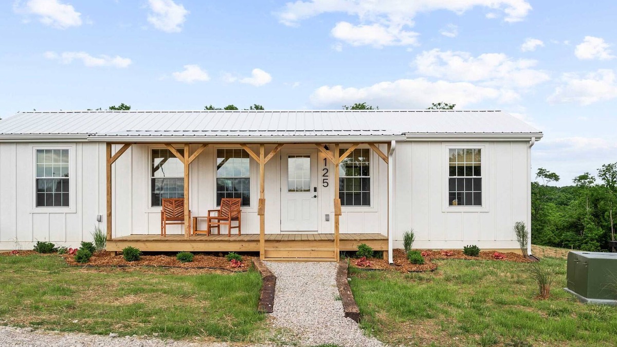 Williamstown Cabin | Lodge 125 at Eden Reserve—Safari Cabin Near Ark