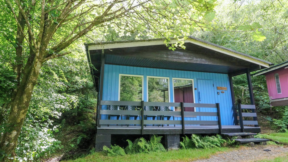 Lamlash Cottage | LODGE 4 - "BIRCH", pet friendly in Lamlash, Isle Of Arran
