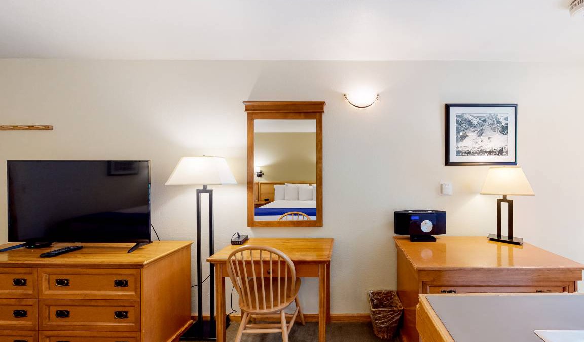 West End Cabin | Lodge ∙ 4 guests