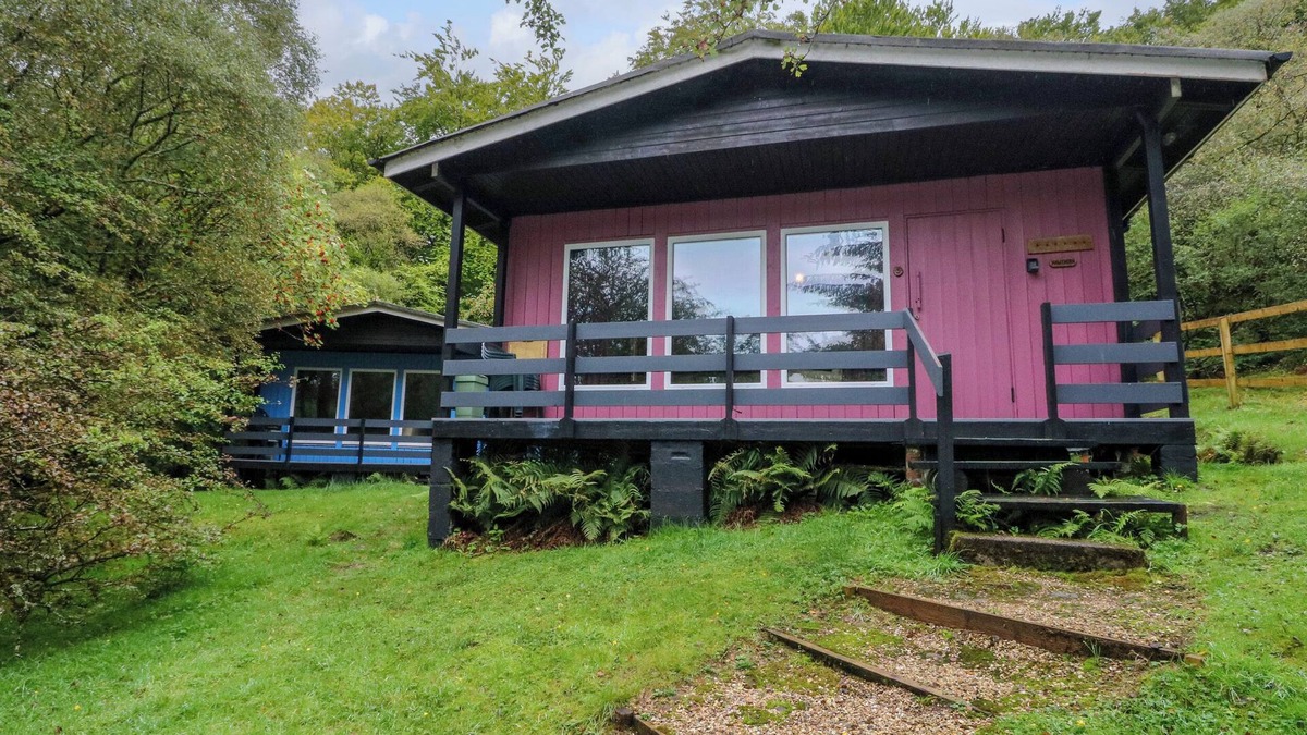 Lamlash Cottage | LODGE 5 - "HAWTHORN", family friendly in Lamlash, Isle Of Arran