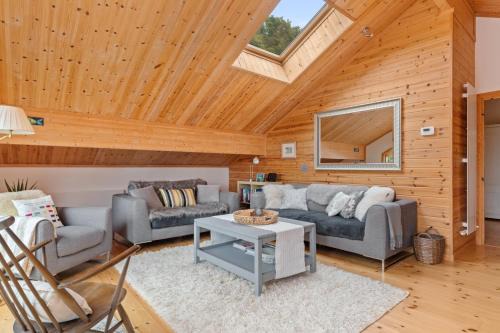 Penally House | Lodge 5 Longbury - Luxury Lodge, Golf Course Views, Restaurant and Spa Facilites