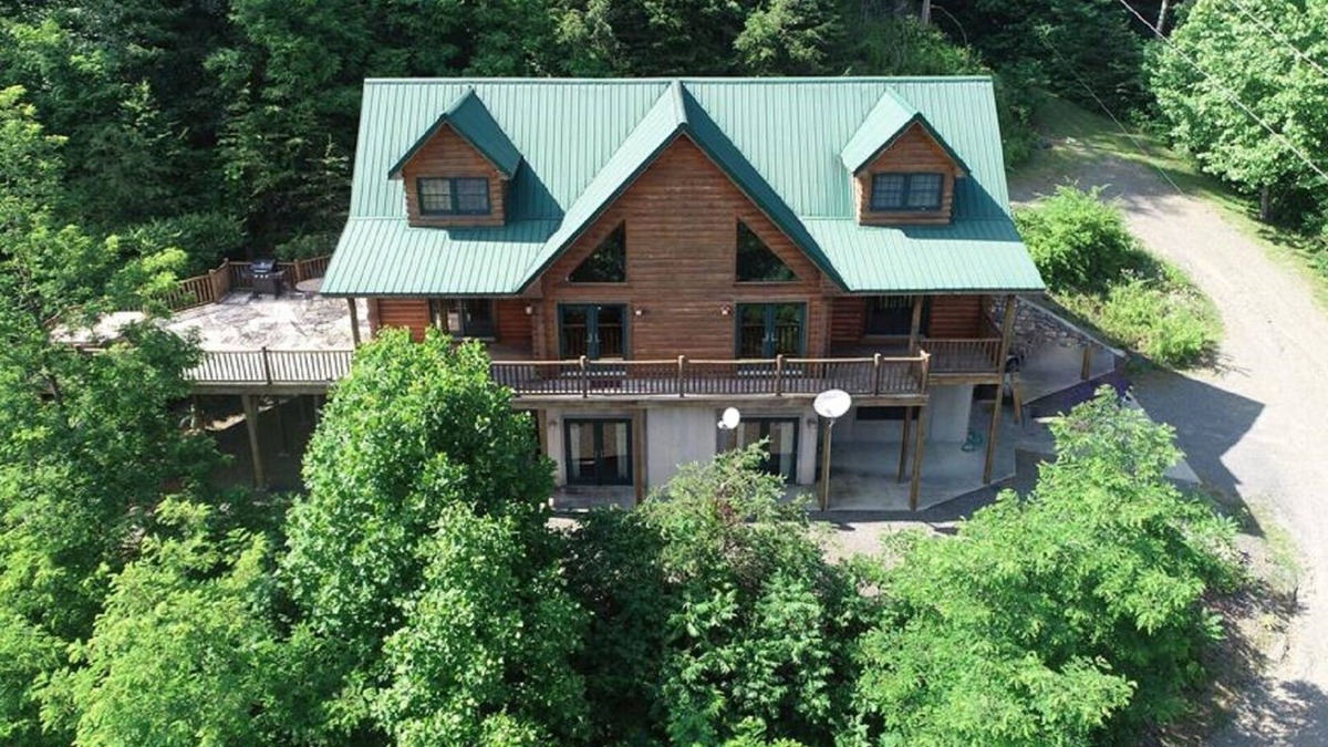 Dugspur House | Lodge at Laurel Fork - Secluded Mountain Retreat on Cold Water Trout Stream