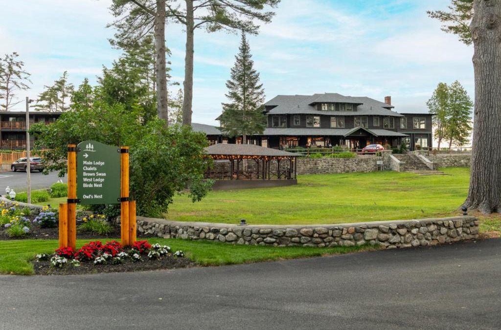 Schroon Lake Hotel | Lodge at Schroon Lake