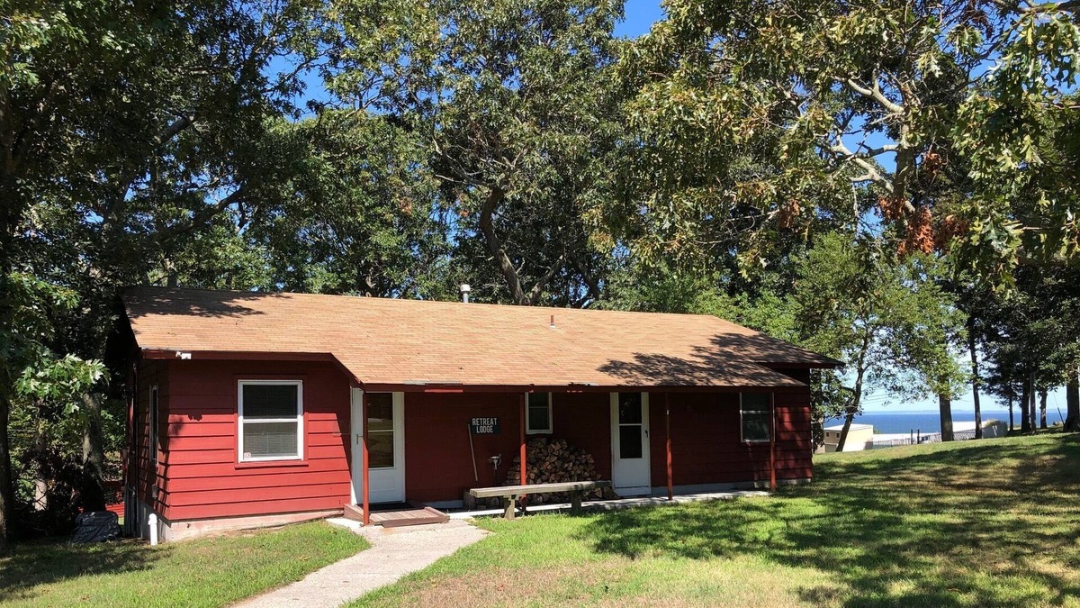 Wading River RV Rental | Lodge/ Bunk House with Access to LI Sound