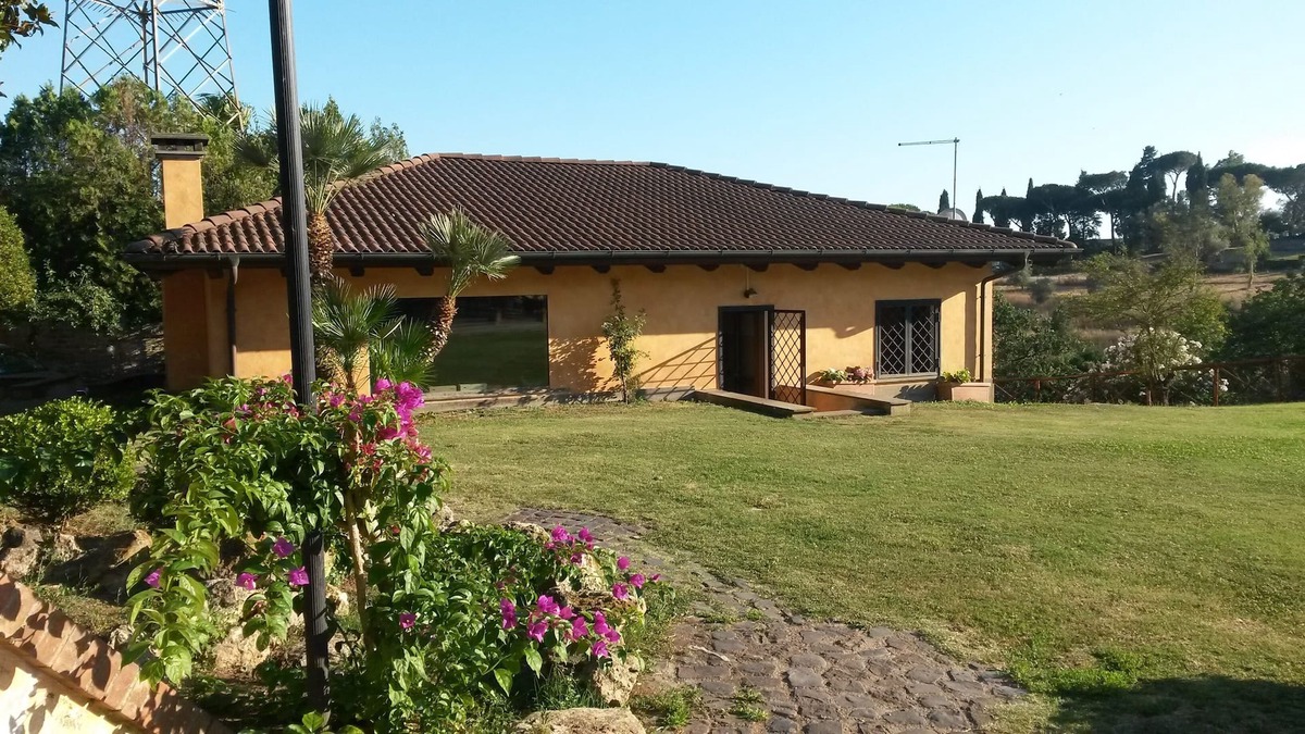 Zona XXVI Castel di Decima Villa | Lodge in the context of a natural park, surrounded by greenery, an oasis of peace