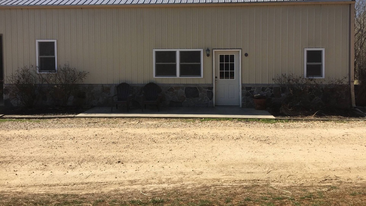 Cobden House | Lodge nestled in the foothills of the Shawnee National Forest