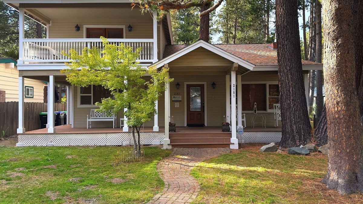 Tahoe Island House | Lodge Royal w/French-Flair: Forested, BBQ