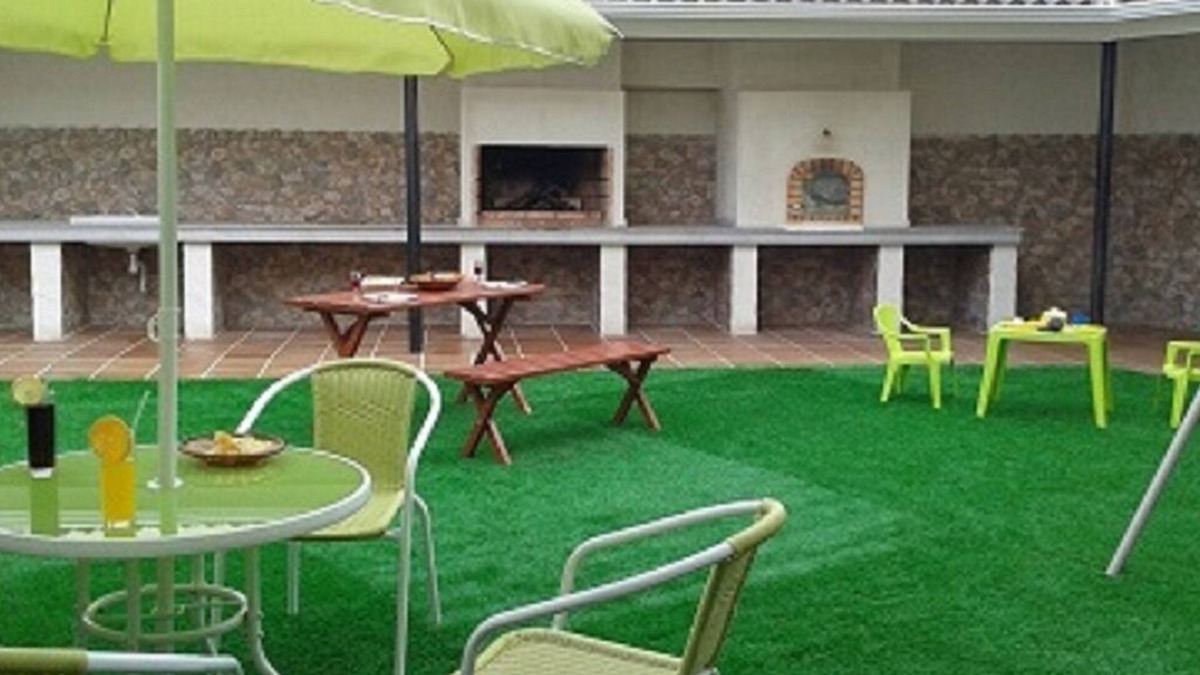 Zarza de Granadilla Ski Chalet | Lodging AT-CC-00296,Extremadura,garden,private garage,air conditioning, hydromassage, air conditioning, heating, air conditioner, heating, air conditioner, heating, air conditioner, heating