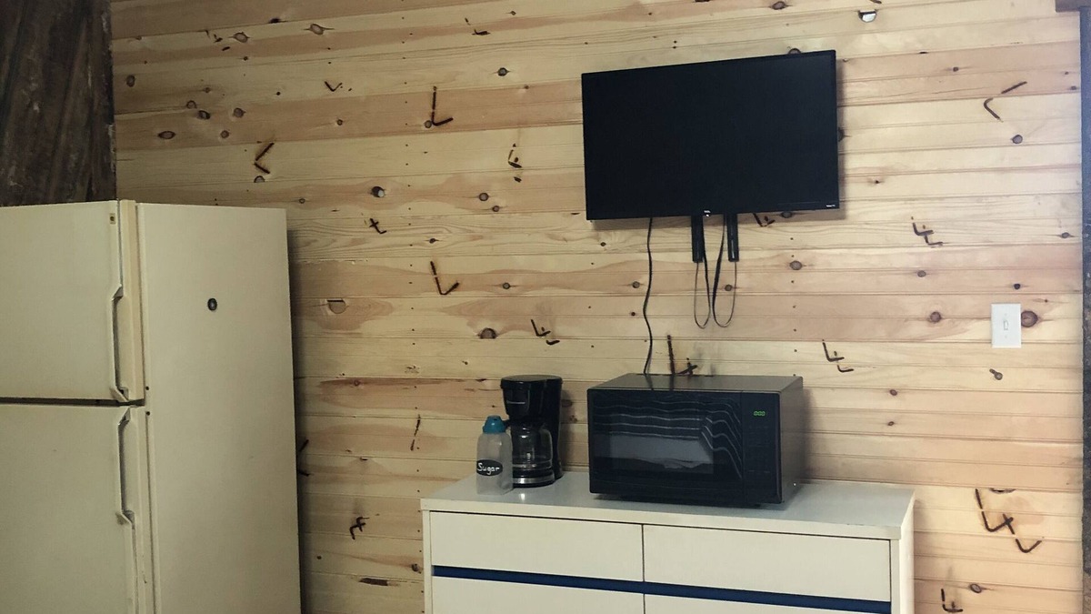 Flemington Cabin | Loehr's Cabin #2