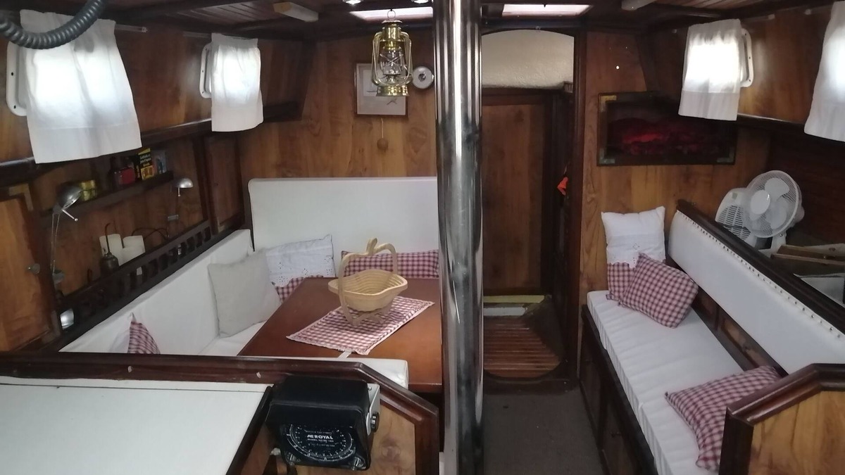 Le Barcares Boat Rental | Loemzi, Une Aventure Hors du Commun a Bord d une Goélette Aménagée Avec Soin. n