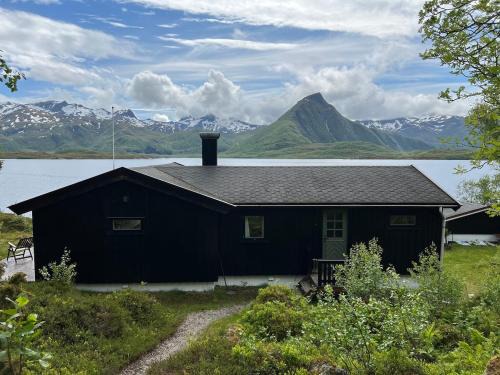 Austvagsoya Ski Chalet | Lofoten MidnightSun Lodge