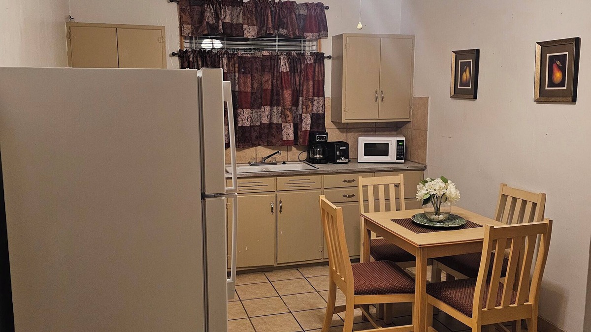Logan Apartment | Loft 2 apartment with free cable and Wi-Fi