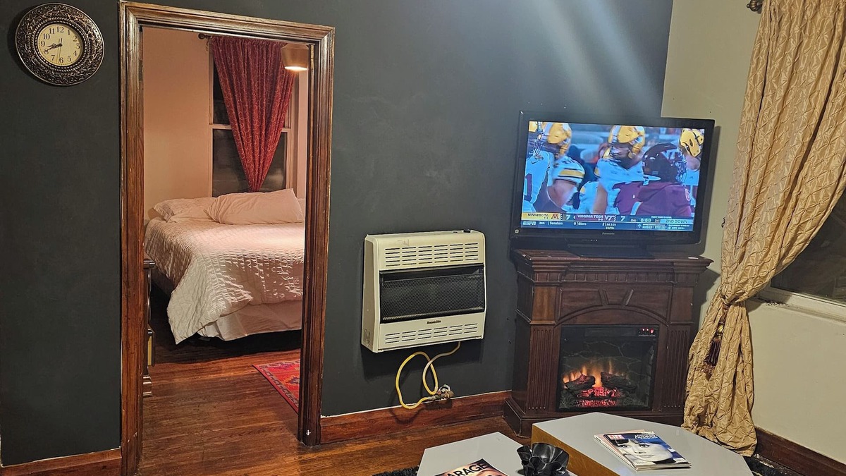 Logan Apartment | Loft 3n 1-bedroom apartment in terrific Logan with Wi-Fi, AC