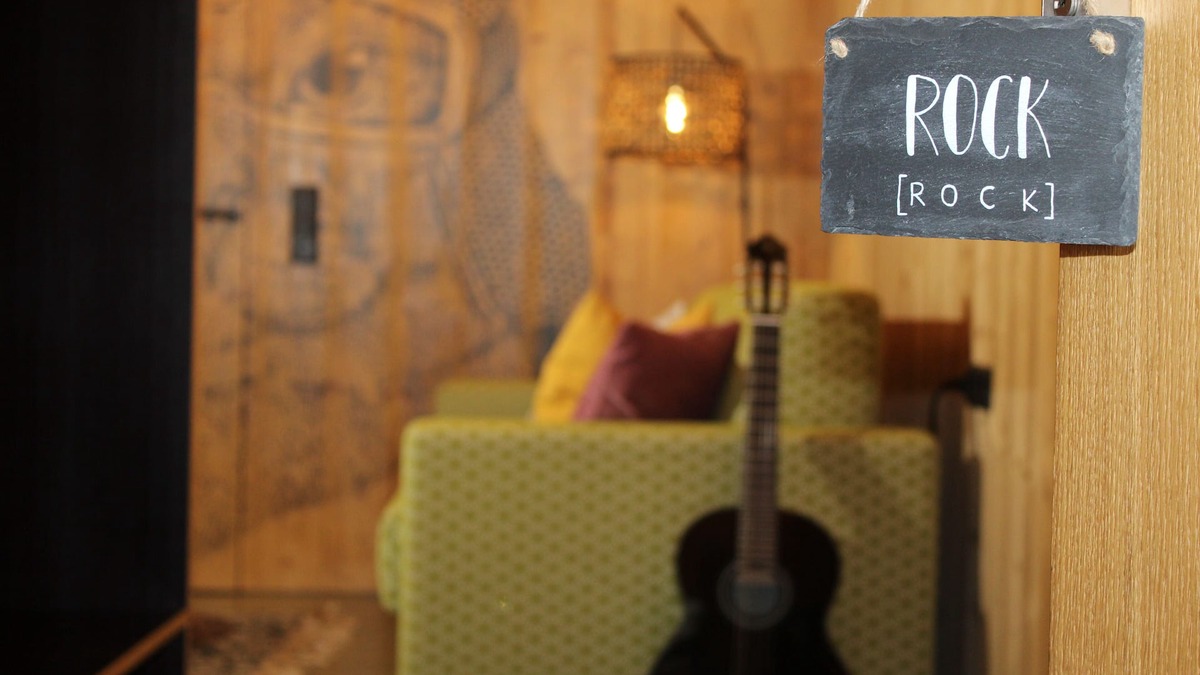 Wald am Arlberg Apartment | Loft Apartment 60M². ROCK [rock] & PRIVATE SAUNA