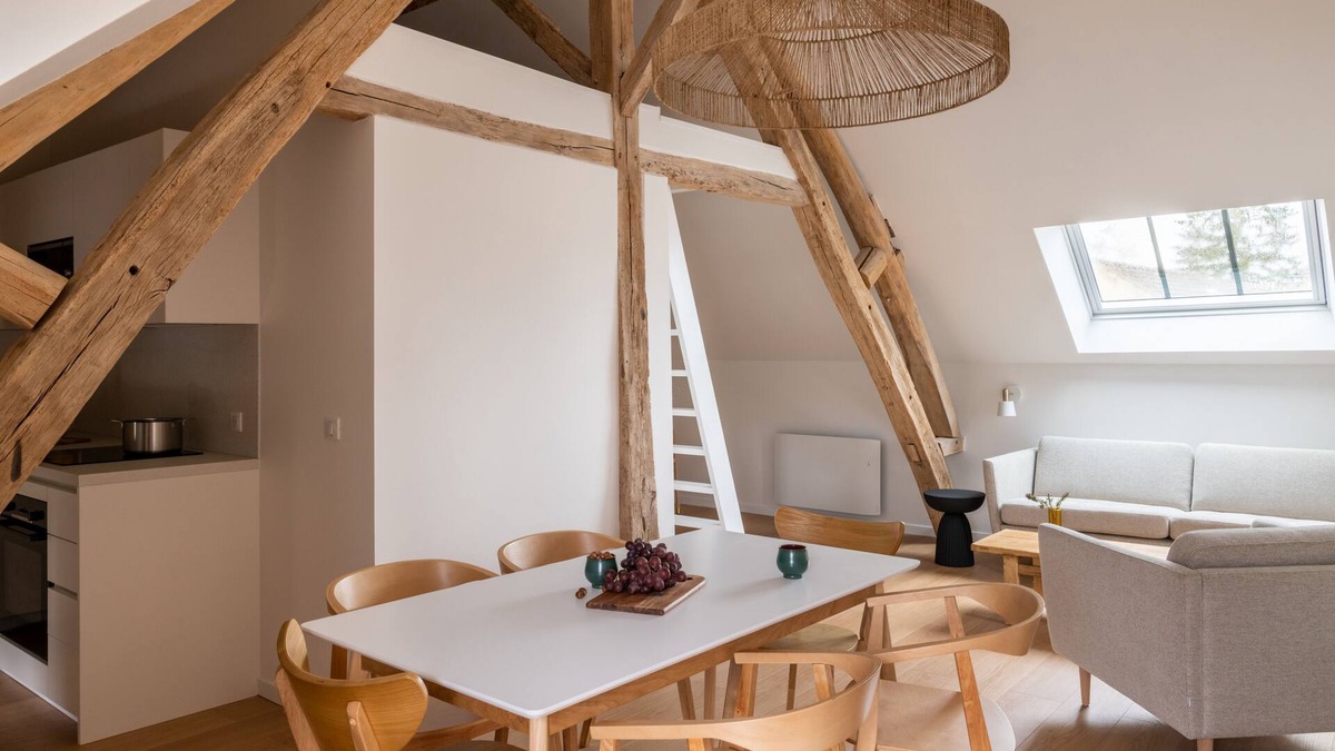 Noisy-sur-Ecole House | Loft apartment with garden, 10-min walk to forest