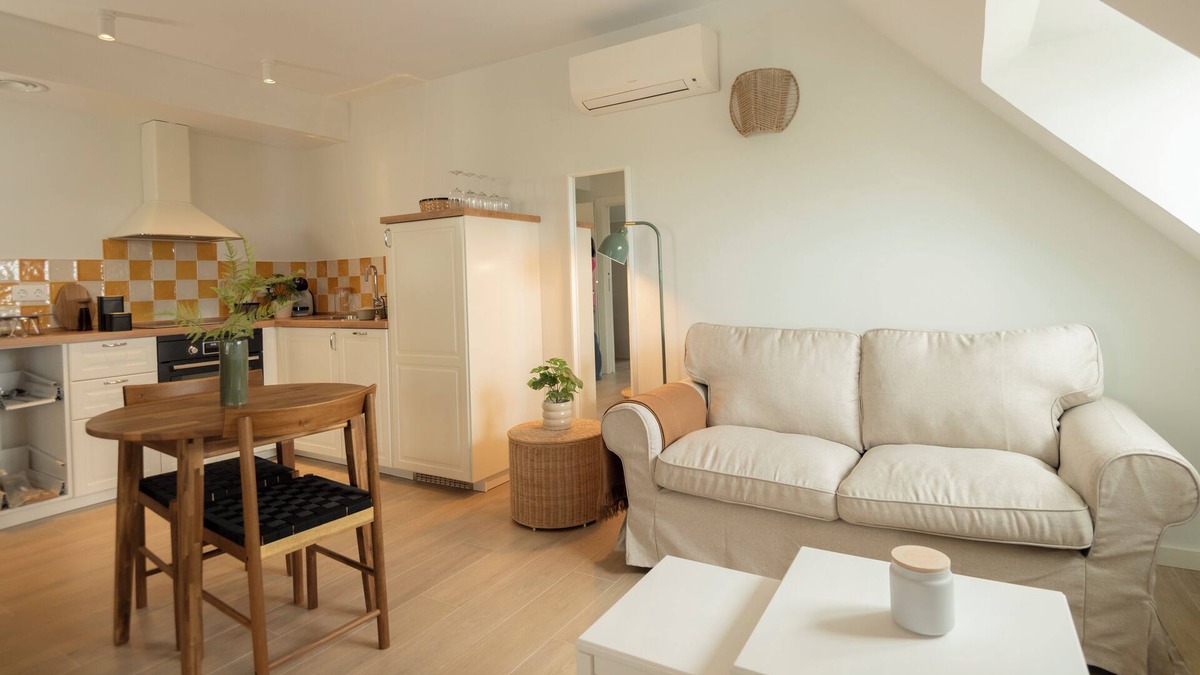 Barrio de la Vega Apartment | Loft apartment with balcony in the neighborhood of Monachil