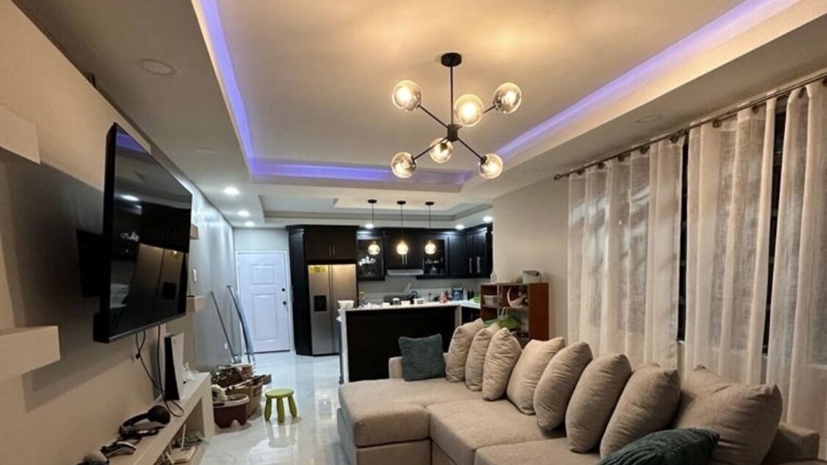 Arouca House | Loft Fully Private & Modern Apt, Stay Includes Free Breakfast, Lunch, & Dinner