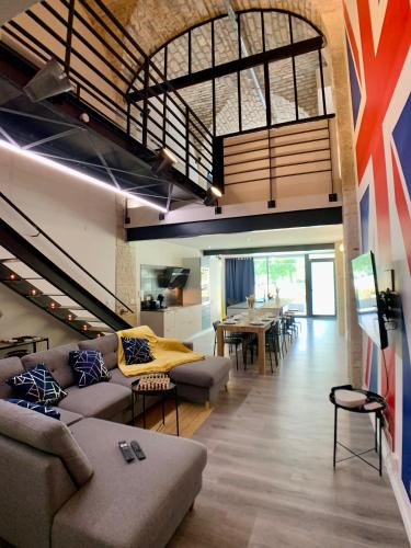 Faubourg North Apartment | LOFT Gare Cité Gastronomique Dijon