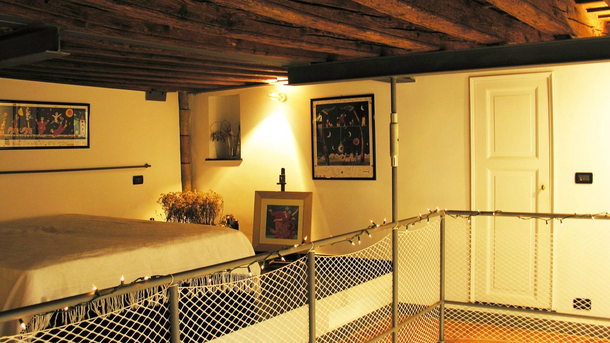 Genoa Historical Centre Apartment | Loft in San Lorenzo, two minutes from the aquarium; with parking possibility