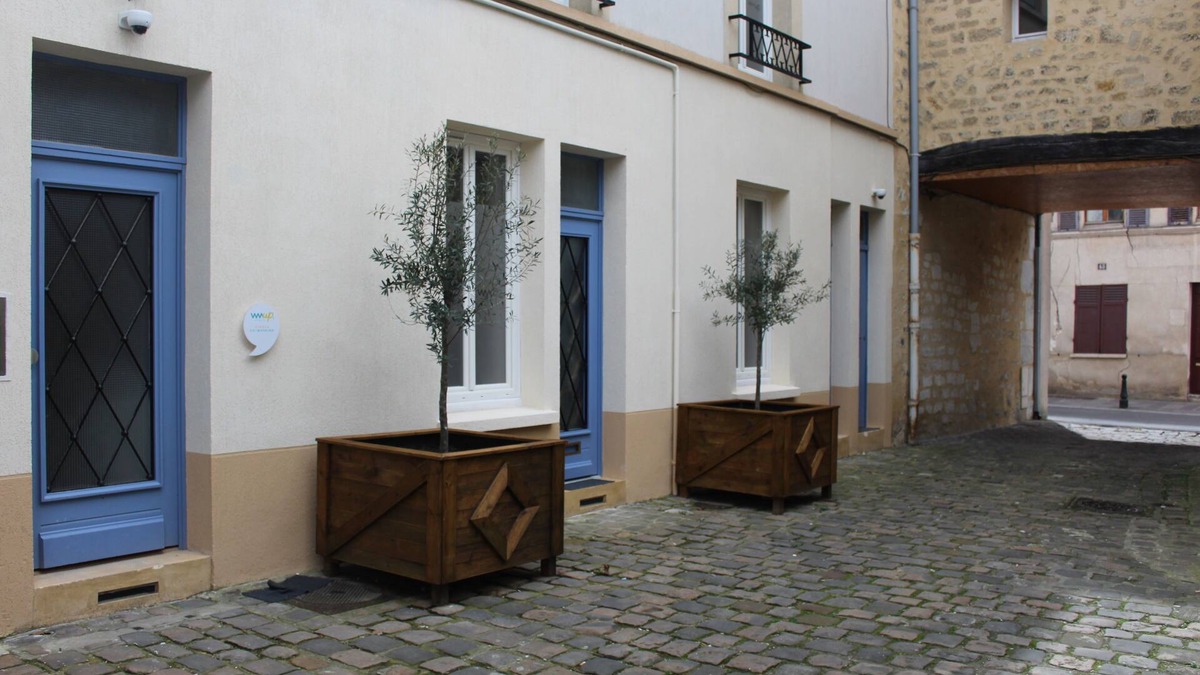Centre Apartment | LOFT in the heart of Nanterre Ville 11 mm from the Champs Elysée