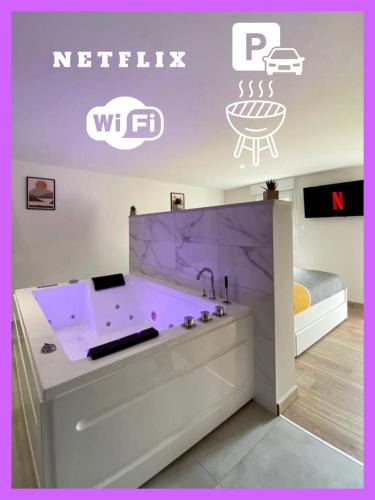 Bressuire Apartment | LOFT Jardin et Spa