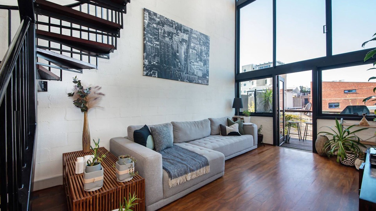 Richmond Apartment | Loft Living Close to the MCG