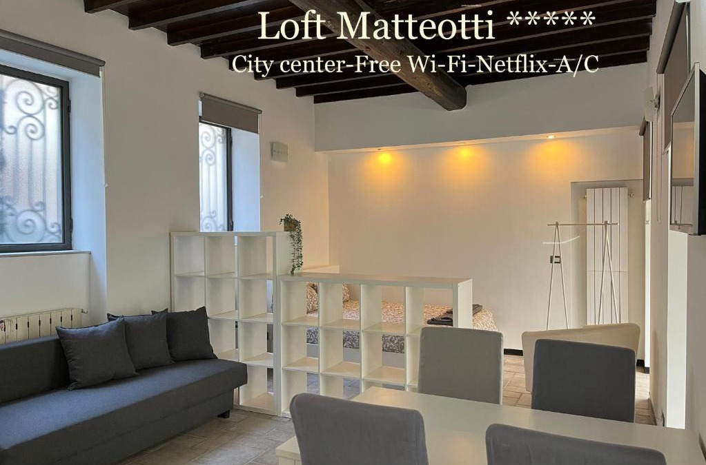 Busto Arsizio Apartment | Loft Matteotti - Studio in centro