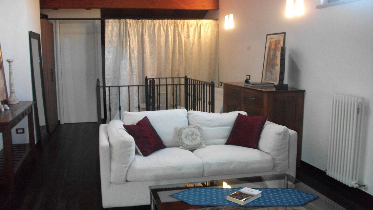 Busseto Apartment | LOFT MODERNO CON VISTA CAMPANILE